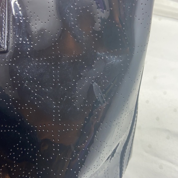 Authentic kate spade Harmony Metro Patent Leather Perferated Purse Tote- SALE! - Picture 11 of 15